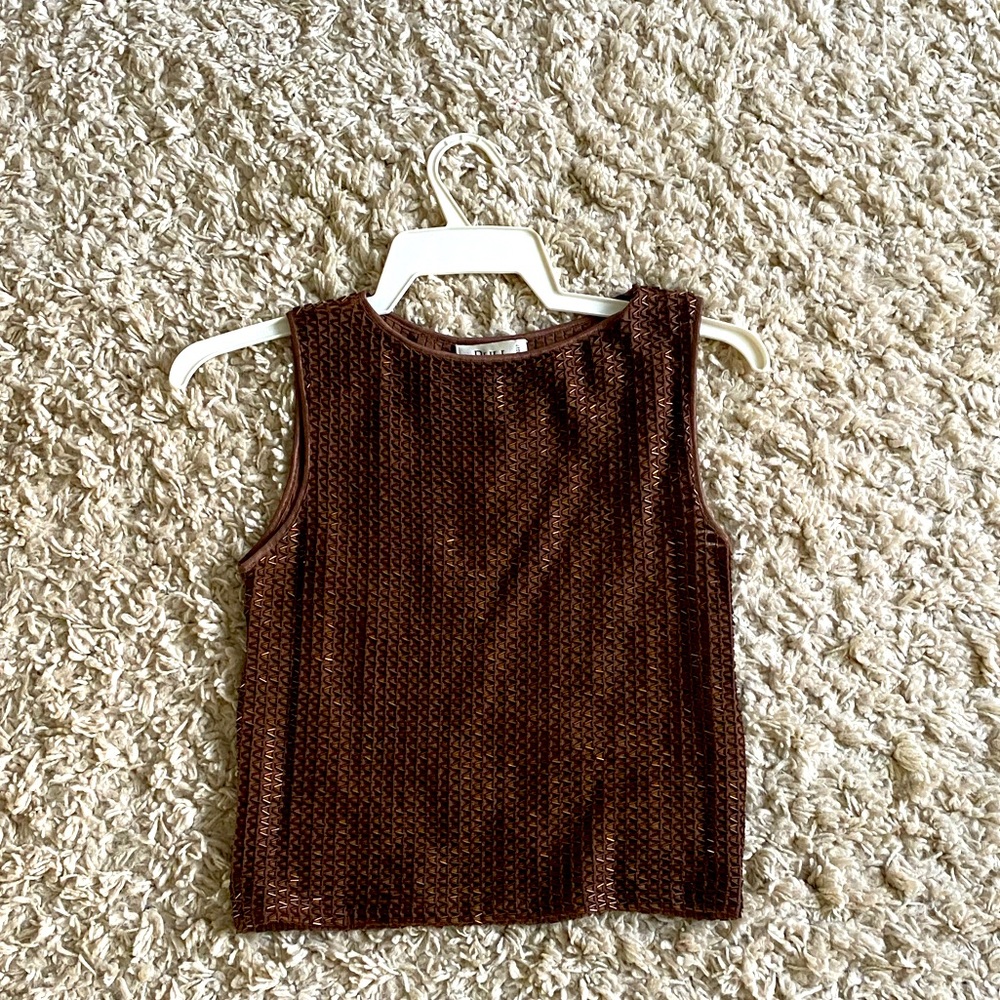 Copper tank with beaded detail throughout